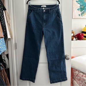 Abercrombie & Fitch Curve Love 90s Relaxed Jeans Dark Wash, size 10/30 Short